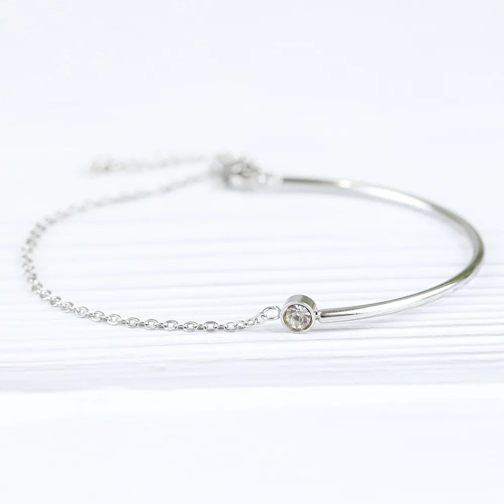 Bracelet NIBA Ajustable : Le Charme Pop en Acier Inoxydable